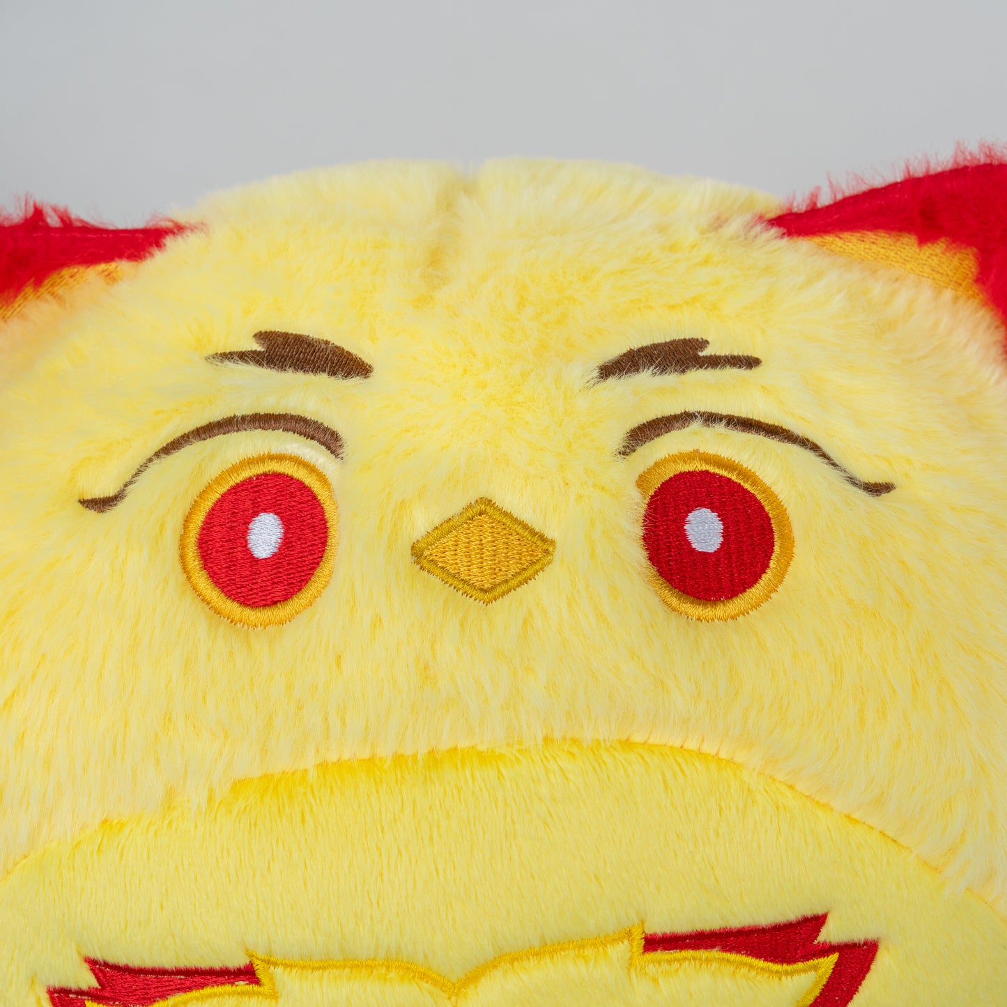 Almohada de cuervo gruñón Sylus